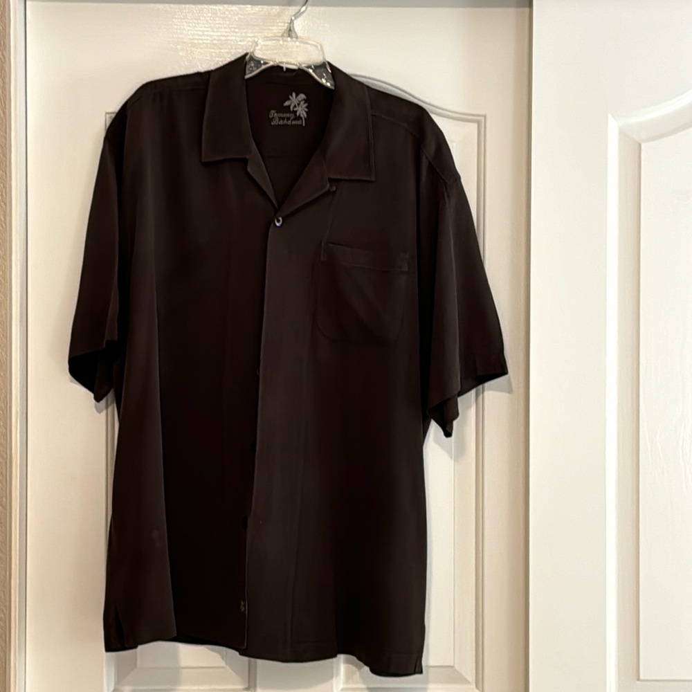 Men’s Chocolate Tommy Bahama shirt. Size XLX. 💯 Silk with a lighter stitching.